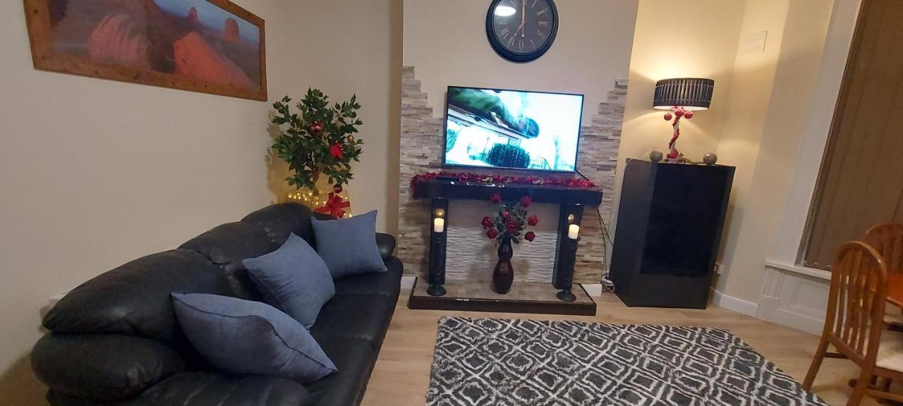 Апартаменты Olive Tree - 2 Master Bedroom Блэкпул