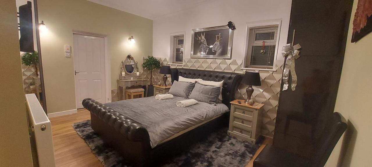 Olive Tree - 2 Master Bedroom Апартаменты